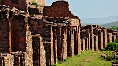 কেন উত্তর ভারতের সবচেয়ে ভয়ঙ্কর জায়গা ভানগড়, জেনে নিন সেই দূর্গের গোপন ইতিহাস