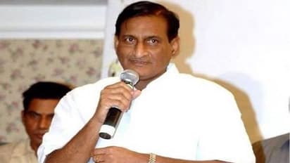 చంద్రబాబు కుటుంబ సభ్యులకు నిర్మాత ఆదిశేషగిరిరావు పరామర్శ.. జగన్ సర్కార్పై కీలక వ్యాఖ్యలు..