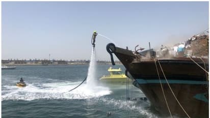 ഹംരിയ തുറമുഖത്ത് പായ്ക്കപ്പലില് തീപിടിത്തം