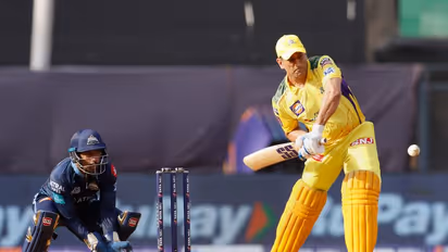 ధోనీ అసలు మనిషేనా? ఏమోషన్స్ ఉండవా! అంత ఘోరంగా ఓడిపోతే.. సీఎస్‌కే మాజీ ప్లేయర్ కామెంట్స్...