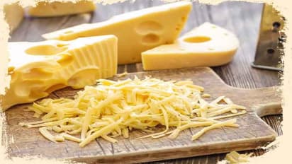 रात में सोने से पहले भूलकर भी ना खाएं ये 7 चीजें, अगले दिन से ही पड़ सकता है सेहत पर बुरा असर