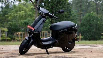 വാങ്ങാൻ പ്ലാനുണ്ടെങ്കില് വേഗം, സ്കൂട്ടര് വില വെട്ടിക്കുറച്ച് ഒല, ഓഫര് ഈ തീയ്യതി വരെ മാത്രം!