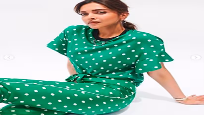  Cannes 2022: ಹಸಿರು ಪೋಲ್ಕ ಡಾಟ್‌ ಜಂಪ್‌ಸೂಟ್‌ ರೆಟ್ರೊ ಲುಕ್‌ನಲ್ಲಿ ಮಿಂಚಿದ  Deepika Padukone  