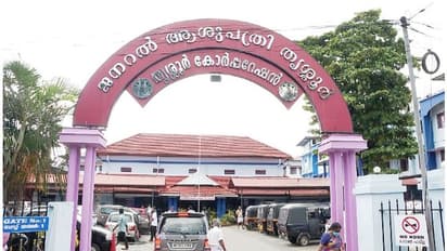 ട്രെയിൻ യാത്രക്കിടെ ഭക്ഷ്യവിഷബാധയേറ്റതായി പരാതി; അഞ്ചംഗം കുടുംബം ചികിത്സ തേടി