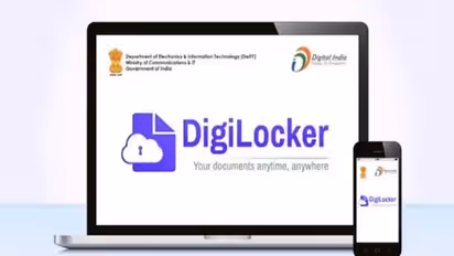 হোয়াটসঅ্যাপেই এবার পাওয়া যাবে সরকারি পরিষেবা, ডিজিলকার নিয়ে বিরাট ঘোষণা কেন্দ্রের 