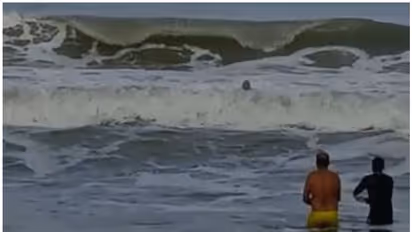 ಉತ್ತರಕನ್ನಡ: ಪ್ರವಾಸಕ್ಕೆಂದು ಬಂದಿದ್ದ ಶಾಲಾ ವಿದ್ಯಾರ್ಥಿನಿ ಸಮುದ್ರದಲ್ಲಿ ಮುಳುಗಿ ಸಾವು, ಮೂವರು ನಾಪತ್ತೆ!