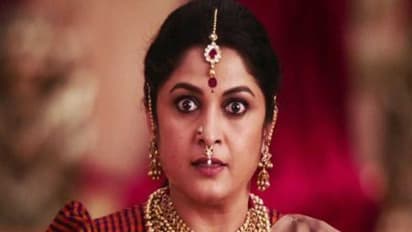 Ramya Krishnan : 50 களை கடந்தும் குறையாத அழகு...ரம்யா கிருஷ்ணனின் நியூ லுக் போட்டோஸ் 