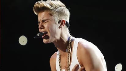 ফেসিয়াল প্যারালাইসিস- এ আক্রান্ত জাস্টিন বিবার, তবে কি ক্যানসেল হতে চলেছে তাঁর দিল্লি কনসার্ট?