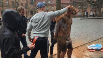 25वें जन्मदिन पर यहां अविवाहितों को दी जाती है 'सजा', दालचीनी से नहलाकर किया जाता है ये काम