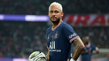 'പിഎസ്ജി വിട്ട് എങ്ങോട്ടേക്കുമില്ല'; ക്ലബ് വിടുമെന്ന വാര്‍ത്തകള്‍ തള്ളി ബ്രസീലിയന്‍ താരം നെയ്മര്‍