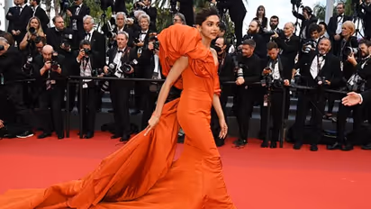 Deepika Padukone’s orange gown becomes a laughingstock; here why