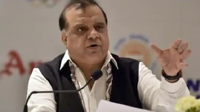 'তার বরখাস্ত হওয়ার খবর মিথ্যে, নির্বাচন না লড়লেও এখনও আইওএ-র দায়িত্ব তিনিই', জানিয়ে দিলেন নরিন্দর বাত্রা