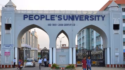 भोपाल से बड़ी खबर: पीपुल्स ग्रुप पर ईडी की रेड, 50 गाड़ियों से आई टीम एक साथ 5 ठिकानों पर कर रही सर्चिंग