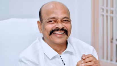 రసవత్తరంగా వరంగల్ తూర్పు : సురేఖ కోసం కొండా మురళీ ఎత్తులు, బీఆర్ఎస్‌కు షాక్ .. వాళ్లంతా కాంగ్రెస్‌లోకేనా