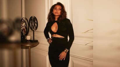 ಫ್ರಂಟ್‌ ಓಪನ್‌ ಬ್ಯಾಕ್‌ಲೆಸ್‌ ಔಟ್‌ಫಿಟ್‌ನಲ್ಲಿ Anuskha Sharma ಫೋಟೋ ಶೂಟ್‌ 