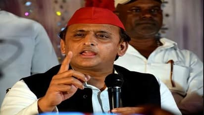 Akhilesh Yadav: "చ‌రిత్ర‌లోని చీక‌టి పేజీల‌ను దాచేందుకే తిరంగా ప్ర‌చారం"