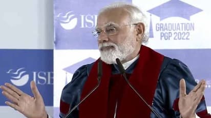 వచ్చే 25 ఏళ్లకు రోడ్ మ్యాప్: హైద్రాబాద్ లో ఐఎస్బీ 20వ వార్షికోత్సవంలో మోడీ