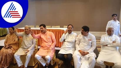 Belagavi: ಬಿಜೆಪಿ ಸಭೆಗೆ ರಮೇಶ್ ಜಾರಕಿಹೊಳಿ ಹಾಜರ್: 'ಅಧ್ಯಕ್ಷರಿದ್ದಾರೆ ಅಂತಾ ಬಂದೇ' ಅಂದ್ರು ಸಾಹುಕಾರ್!