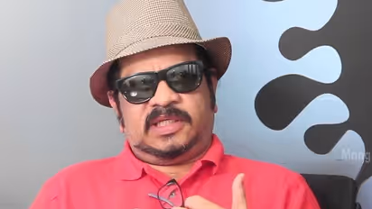 'അവസരത്തിനായി കിടക്ക പങ്കിടുന്ന നടിമാർ' ; പ്രമുഖ സംവിധായകന്റെ പ്രസംഗത്തെ ചൊല്ലി വിവാദം