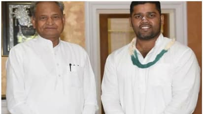 രാജസ്ഥാന് സര്ക്കാരില് പൊട്ടിത്തെറി; രാജി സന്നദ്ധതയറിയിച്ച് കായിക മന്ത്രി