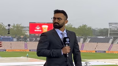 പന്തിന്റെ സെഞ്ചുറിയെക്കുറിച്ച് മിണ്ടാതെ റൂട്ടിന്റെ വിക്കറ്റിനെക്കുറിച്ച് തലക്കെട്ട്, വിമര്ശനവുമായി ഡി കെ