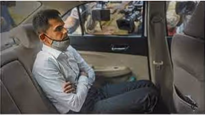 আরিয়ান খান মাদক মামলার স্বস্তি শাহরুখের ঘরে, পাল্টা বদলির 'কোপ' সমীর ওয়াংখেড়ের ওপর