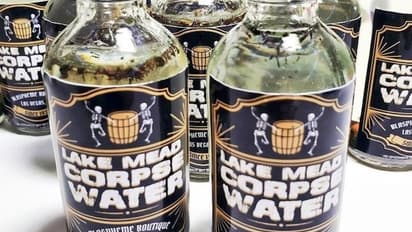 অবাককাণ্ড! আমেরিকায় প্যাকেট করে দেদার বিক্রি হচ্ছে 'মৃতদেহর জল'