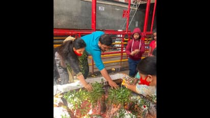 ಅವಳಿ ಗಂಡು ಮಕ್ಕಳ ಜೊತೆ ಅಣ್ಣಮ್ಮ ದೇಗುಲಕ್ಕೆ ಭೇಟಿ ಕೊಟ್ಟ ನಟಿ ಅಮೂಲ್ಯಾ!