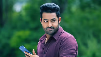 NTR: కలిసారు అంతే...ఎన్టీఆర్ ఆ డైరక్టర్ తో చెయ్యటం లేదు