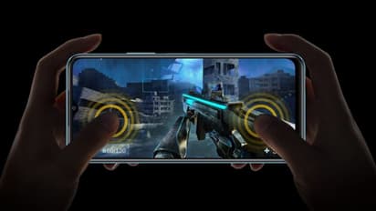 बेहतर कैमरा और जबरदस्त फीचर्स से लैस ये हैं 20 हज़ार रुपए के अंदर आने वाले टॉप 5 स्मार्टफोन 