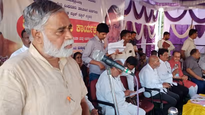 ಸಿಹಿ ಸುದ್ದಿ: ಶಾಲೆಯಲ್ಲಿ ವಿದ್ಯಾರ್ಥಿಗಳಿಗೆ ಕಡ್ಲೆ ಮಿಠಾಯಿ ವಿತರಣೆಗೆ ಚಿಂತನೆ