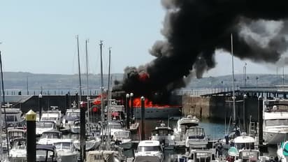 లగ్జరీ సూపర్యాచ్లో భారీ అగ్ని ప్రమాదం.. యూకేలో ఘటన.. వీడియో వైరల్