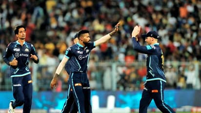 IPL 2022 ಫೈನಲ್ ಫೈಟ್‌ನಲ್ಲಿ ಹಾರ್ದಿಕ್ ಮಿಂಚಿನ ದಾಳಿ,ಅಲ್ಪಮೊತ್ತಕ್ಕೆ ಕುಸಿದ ರಾಜಸ್ಥಾನ!