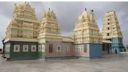 మేళ్లచెరువు శివాలయంలో పూజారుల మధ్య గొడవ: డబ్బుల కోసం ఘర్షణ