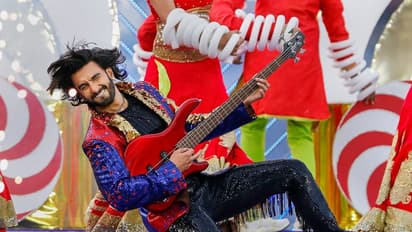 IPL Closing Ceremony ರಣವೀರ್ ಸಿಂಗ್, ಎಆರ್ ರೆಹಮಾನ್ ಪರ್ಫಾಮೆನ್ಸ್,  ಕಳೆ ಹೆಚ್ಚಿಸಿದ ವರ್ಣರಂಜಿತ ಸಮಾರೋಪ ಸಮಾರಂಭ!