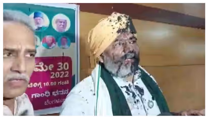 ಟಿಕಾಯತ್‌ಗೆ ಮಸಿ ಕೇಸ್‌: ಬಂಧಿತ ಮಹಿಳೆ ಮನೆಯಲ್ಲಿ ಮಾರಕಾಸ್ತ್ರ ಪತ್ತೆ