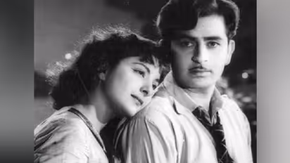 सुपरहिट हुई थी मदर इंडिया, फिर भी नरगिस ने क्यों लिया फिल्मों से संन्यास ? 