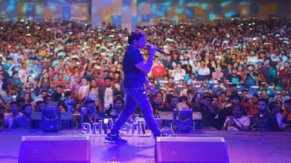 BREAKING NEWS : কলকাতায় লাইভ শো চলাকালীন হার্ট অ্যাটাক, প্রয়াত গায়ক কেকে