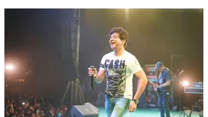 Singer KK Demise ಗಾಯಕ ಕೆಕೆ ಸಾವಿನ ಕೆಲವೇ ಕ್ಷಣಗಳ ಮುನ್ನ ನೀಡಿದ್ದ ಸಂಗೀತ ಕಾರ್ಯಕ್ರಮದ ವಿಡಿಯೋ!