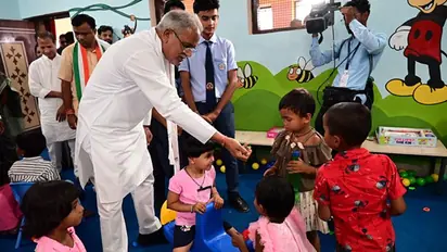 'Bhent-Mulaqaat Abhiyan' CM reveals a softer version of himself as he interacts affectionately with the kids