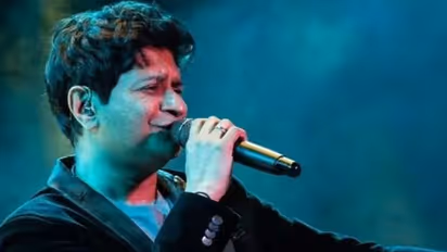 ১ কোটি থেকে দেড় কোটি, ৭ স্টার সিঙ্গারের লাইভ শো-র রেট জানলে চোখ কপালে উঠবে