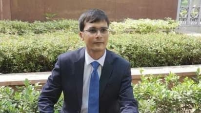 UPSC Success Stories : മകന്റെ UPSC പഠനത്തിന് സ്ഥലം വിറ്റ് പണം കണ്ടെത്തി അച്ഛൻ; 346ാം റാങ്കിലേക്ക് അലോക്