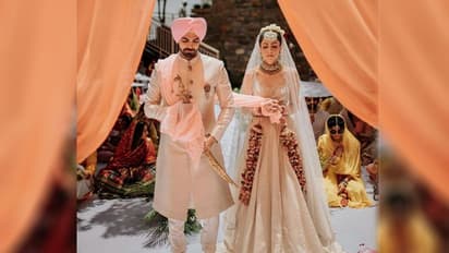 करण वी ग्रोवर ने गर्लफ्रेंड संग रचाई शादी, सफेद लहंगे में जंच रही थी दुल्हन, देखें वेडिंग एलबम