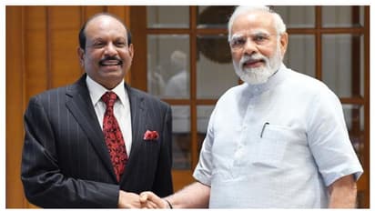 പ്രധാനമന്ത്രിയുമായി എം എ യൂസഫലി കൂടിക്കാഴ്ച നടത്തി