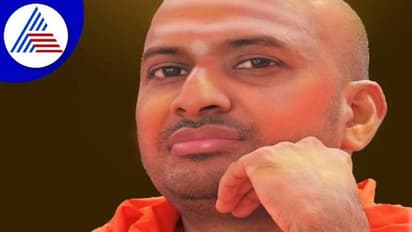 ರೋಹಿತ್‌ ಚಕ್ರತೀರ್ಥನ ವಕ್ರಬುದ್ಧಿ ಸರ್ಕಾರ ಸರಿ ಮಾಡಲಿ: ಬಸವಯೋಗಿಪ್ರಭು ಸ್ವಾಮೀಜಿ