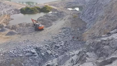 അനധികൃത ഖനനം : കോഴിക്കോട് ക്വാറികളിൽ മിന്നൽ പരിശോധനയുമായി വിജിലൻസ്