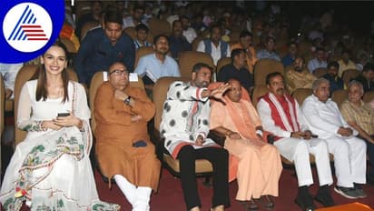 ಅಕ್ಷಯ್ ಕುಮಾರ್ ಜೊತೆ ಸಿನಿಮಾ ವೀಕ್ಷಿಸಿದ ಯೋಗಿ ಆದಿತ್ಯನಾಥ್, ಕಾಲೆಳೆದ ಅಖಿಲೇಶ್!