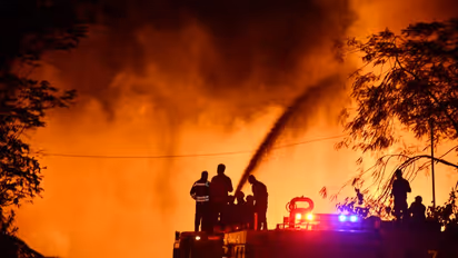 Gujarat: సూరత్ లో భారీ అగ్ని ప్రమాదం..