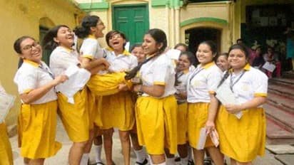  উচ্চ মাধ্যমিকে পাশের হার ৮৮.৪৪  শতাংশ, জেলায় জয়জয়কার