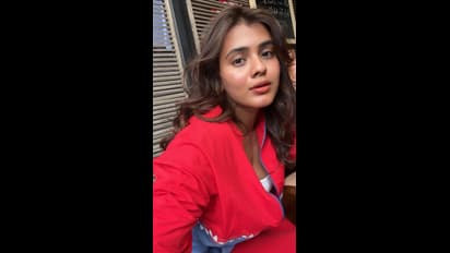 రెడ్ జాకెట్ మాటున దాగున్న అందాలు.. జిప్ ఓపెన్ చేసి కవ్విస్తున్న హెబ్బా పటేల్